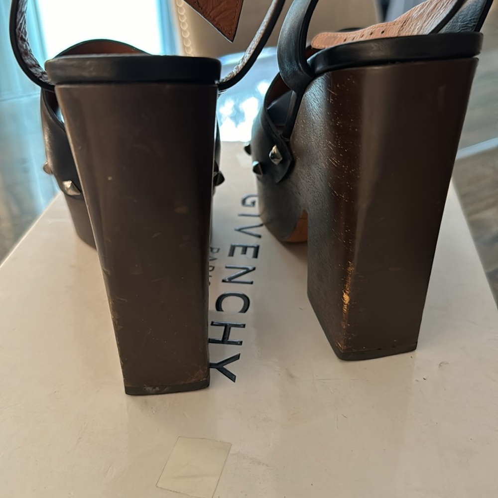 Givenchy heels - Picture 3 of 5